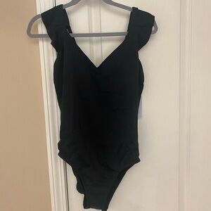 Time And Tru beautiful one piece swimsuit. Full coverage. Adjustable strap.